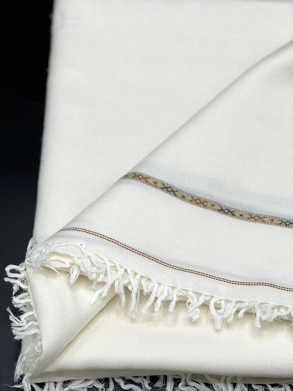 Off-White 48 Pure Australian Woolen Shawl with Frame Border